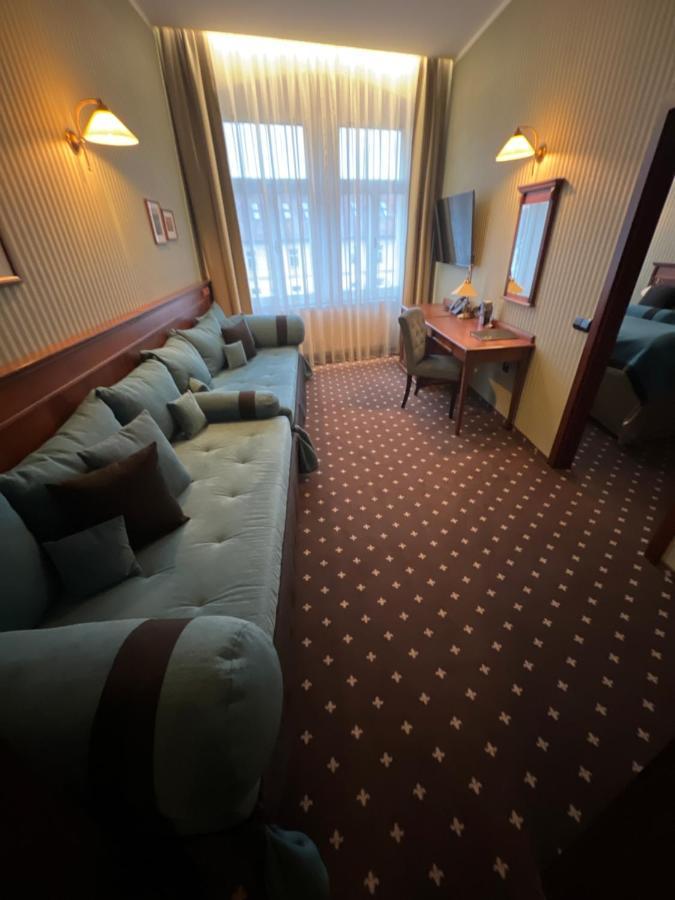 Hotel Morris Premium Collection เชสกาลีปา ภายนอก รูปภาพ
