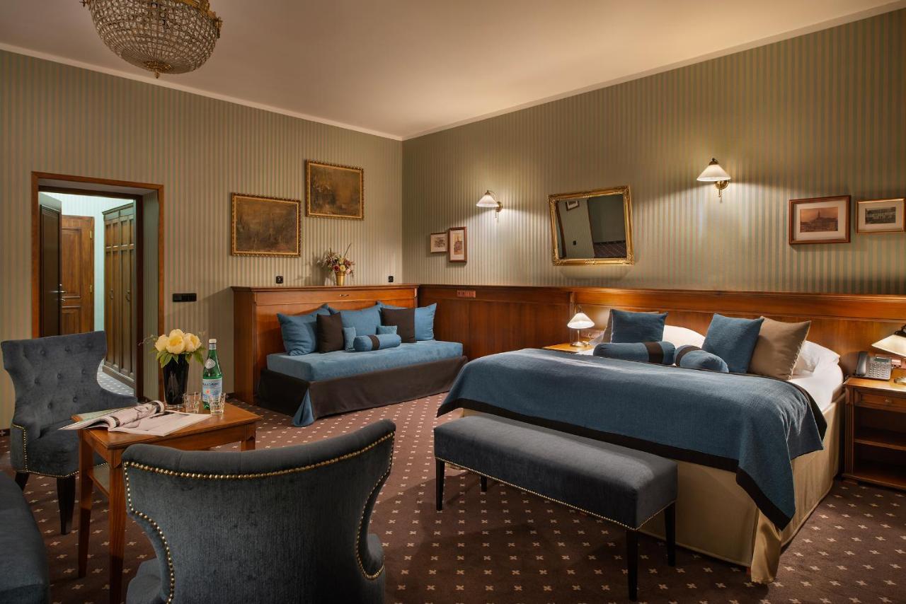 Hotel Morris Premium Collection เชสกาลีปา ภายนอก รูปภาพ