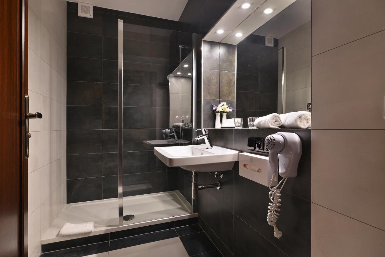 Hotel Morris Premium Collection เชสกาลีปา ภายนอก รูปภาพ