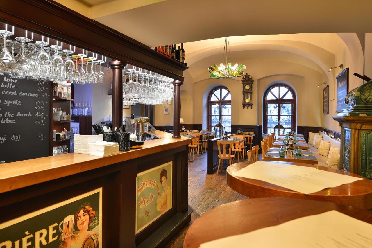 Hotel Morris Premium Collection เชสกาลีปา ภายนอก รูปภาพ